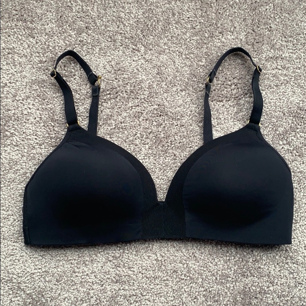 Lively mesh trim no wire convertible bra Black 36C